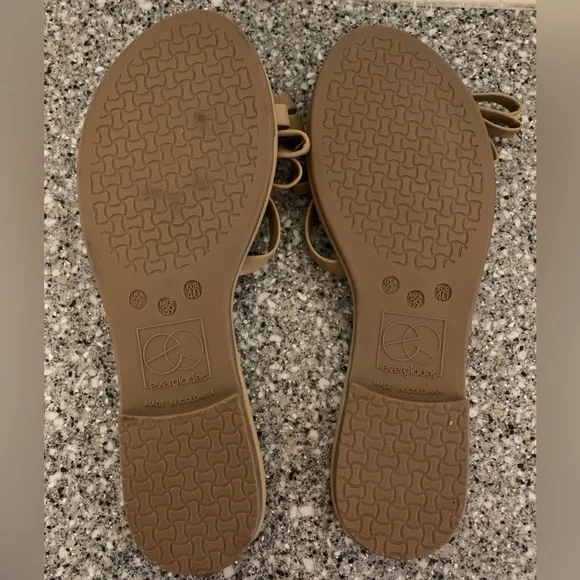 NWOT Box Everglades Sandals - Picture 3 of 4